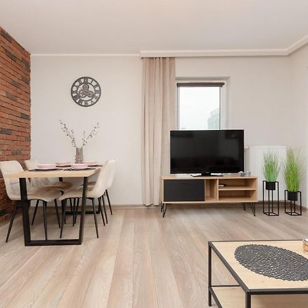 Modern One Bedroom Apartment With Parking In Lodz By Renters Prestige Lódź Exterior foto